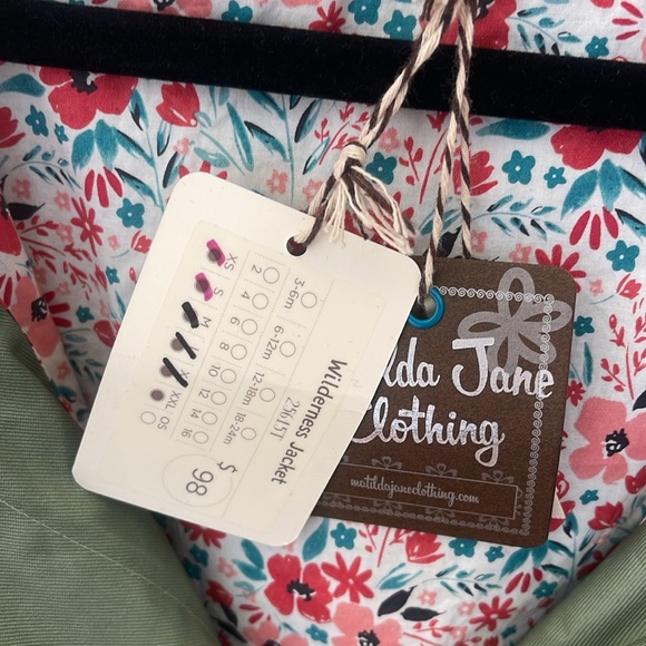 NWT Matilda Jane Women’s Wilderness Rain Jacket Green w/ Floral Lining. Size XXL - Picture 6 of 8